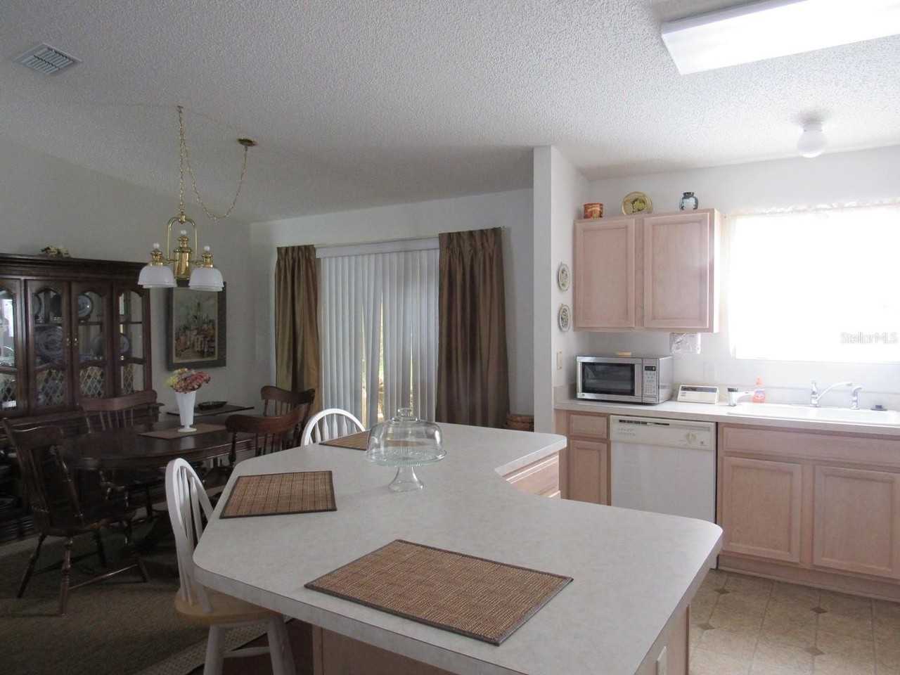 779 Evelyn Dr - Photo 2 of 19