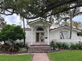 910 Brightwaters Blvd Ne - Photo 1 of 1