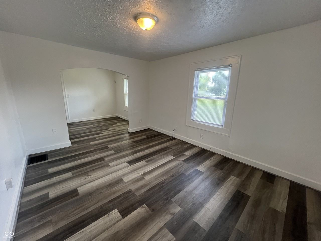 928 Udell St - Photo 3 of 23