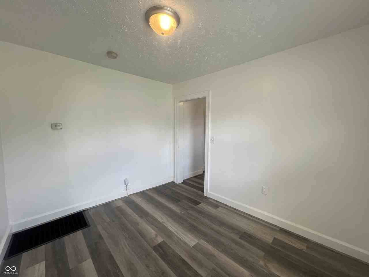 928 Udell St - Photo 5 of 23