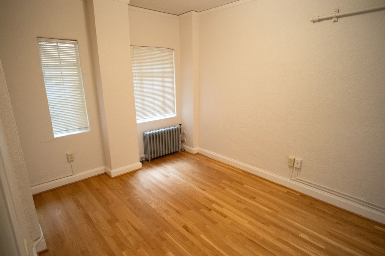 JEANNE MANOR APARTMENTS (JEAN01) - Photo 6 of 50