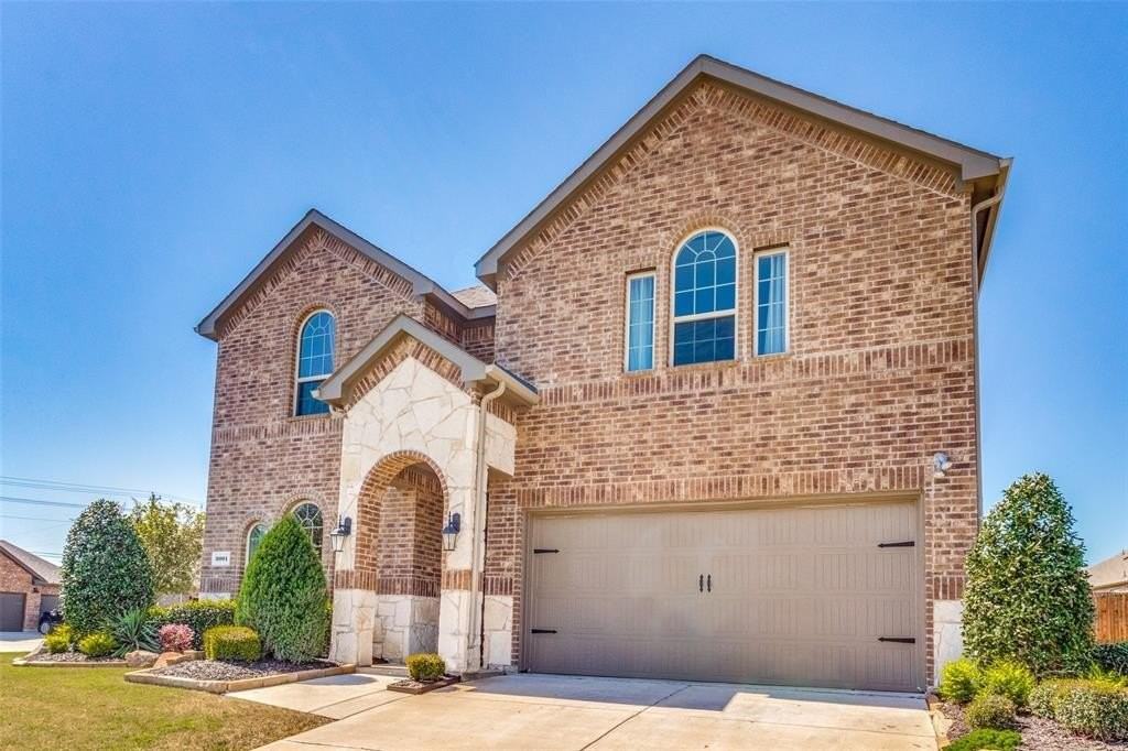 3001 Maverick Dr - Photo 2 of 25