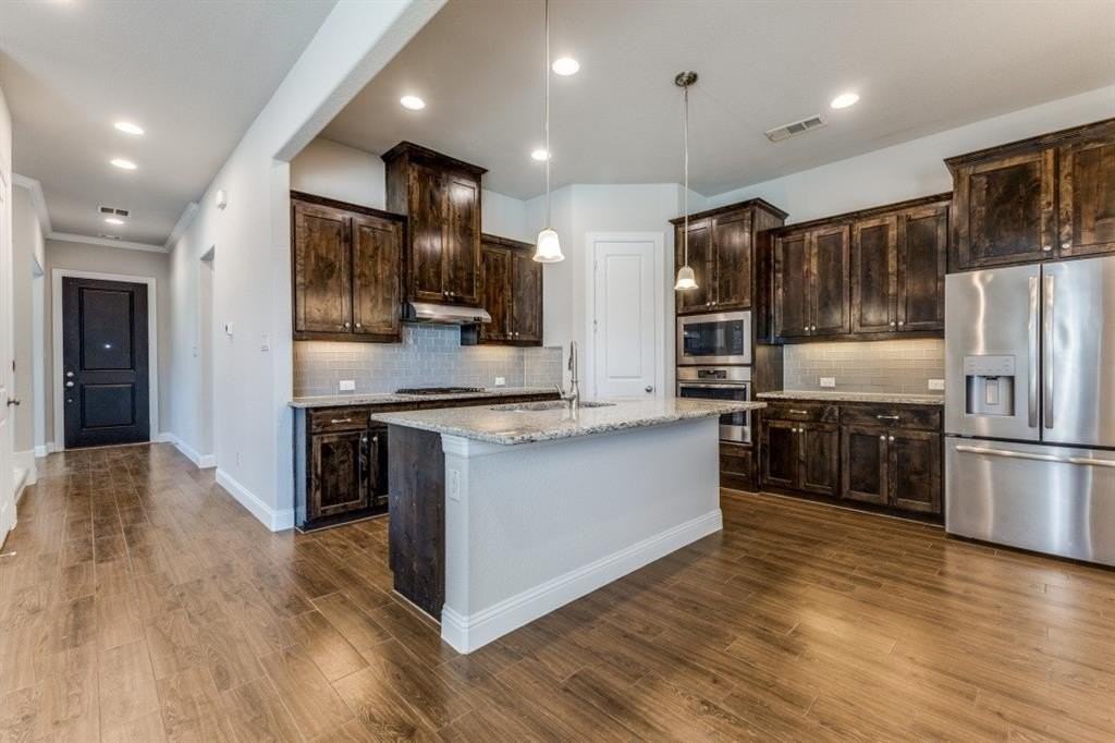 1064 Margo Dr - Photo 6 of 25