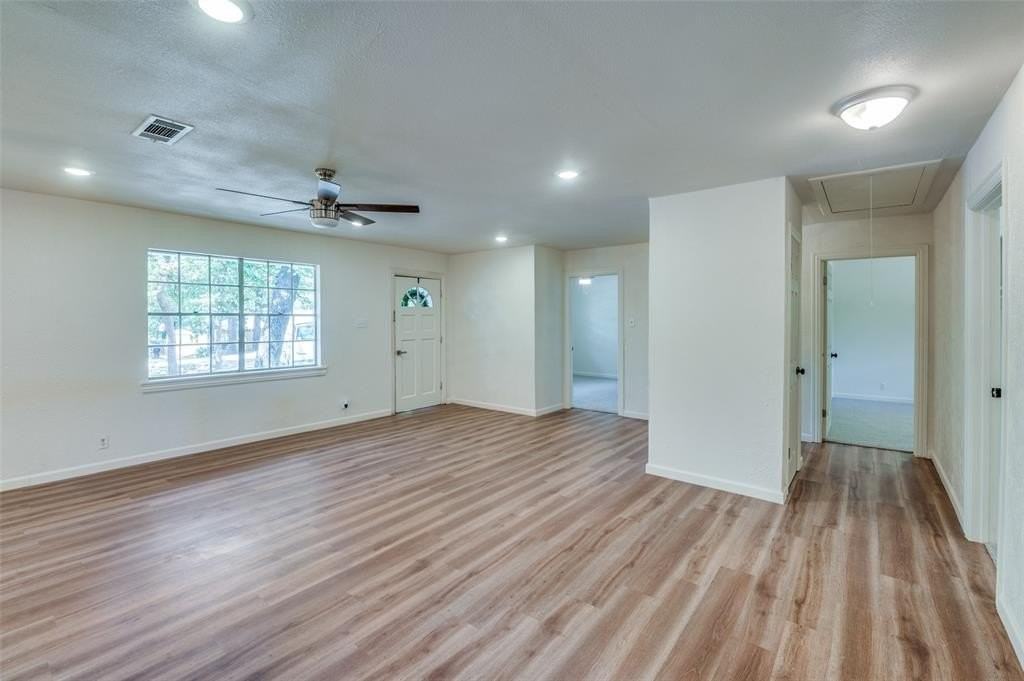 1104 Cortez St - Photo 7 of 17