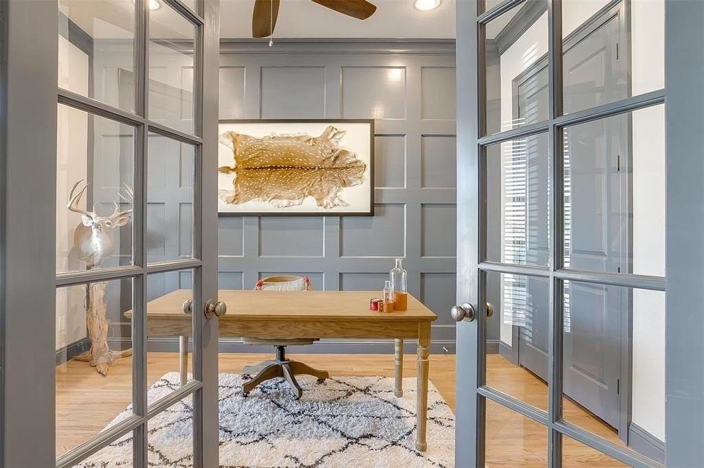 604 Rockfall Way - Photo 4 of 33