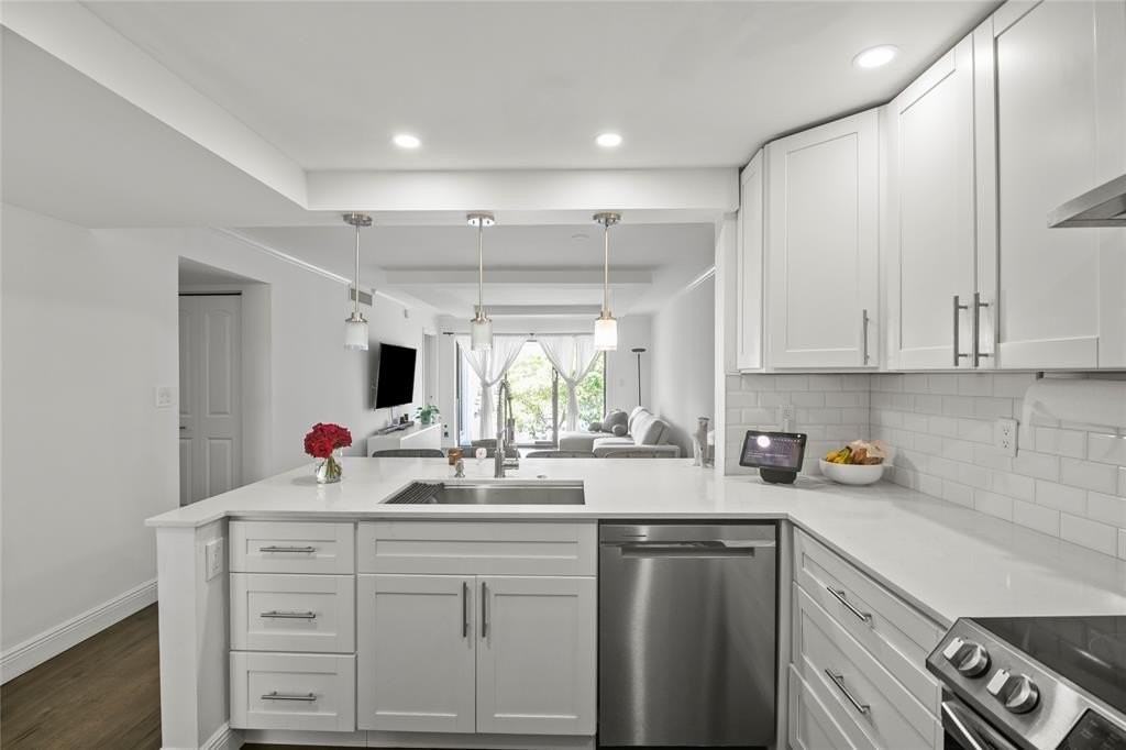 2310 South Cypress Bend Drive #201 - Photo 5 of 15