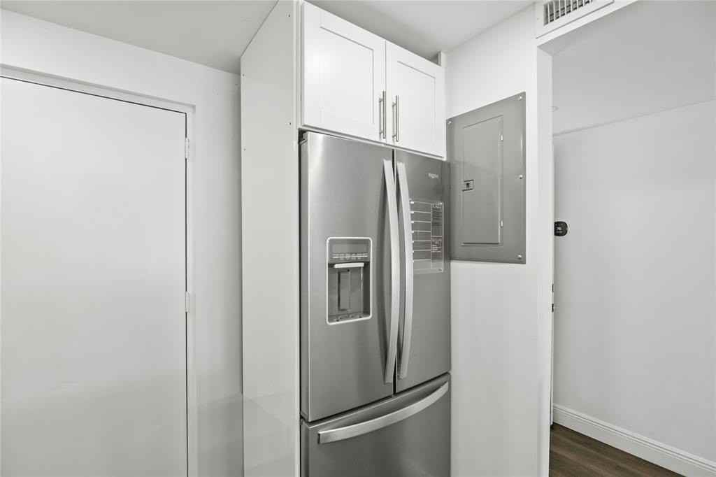 2310 South Cypress Bend Drive #201 - Photo 6 of 15