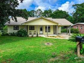 121 Westcott Cir - Photo 1 of 1