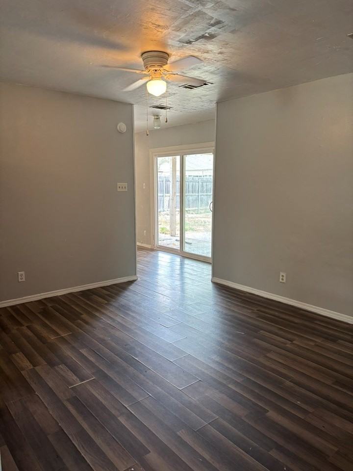 1014 Alpha Cir - Photo 6 of 32