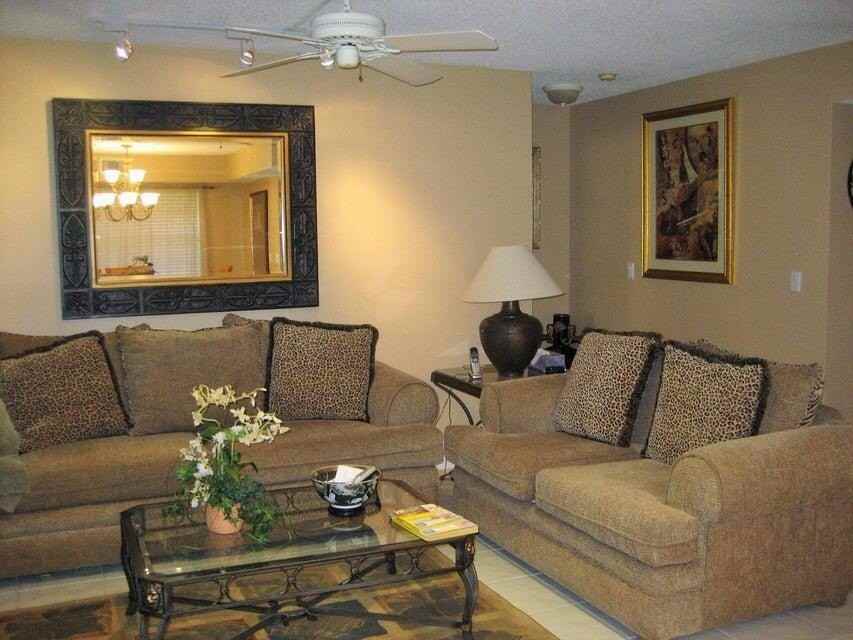 17256 Boca Club Blvd #1401 - Photo 3 of 21