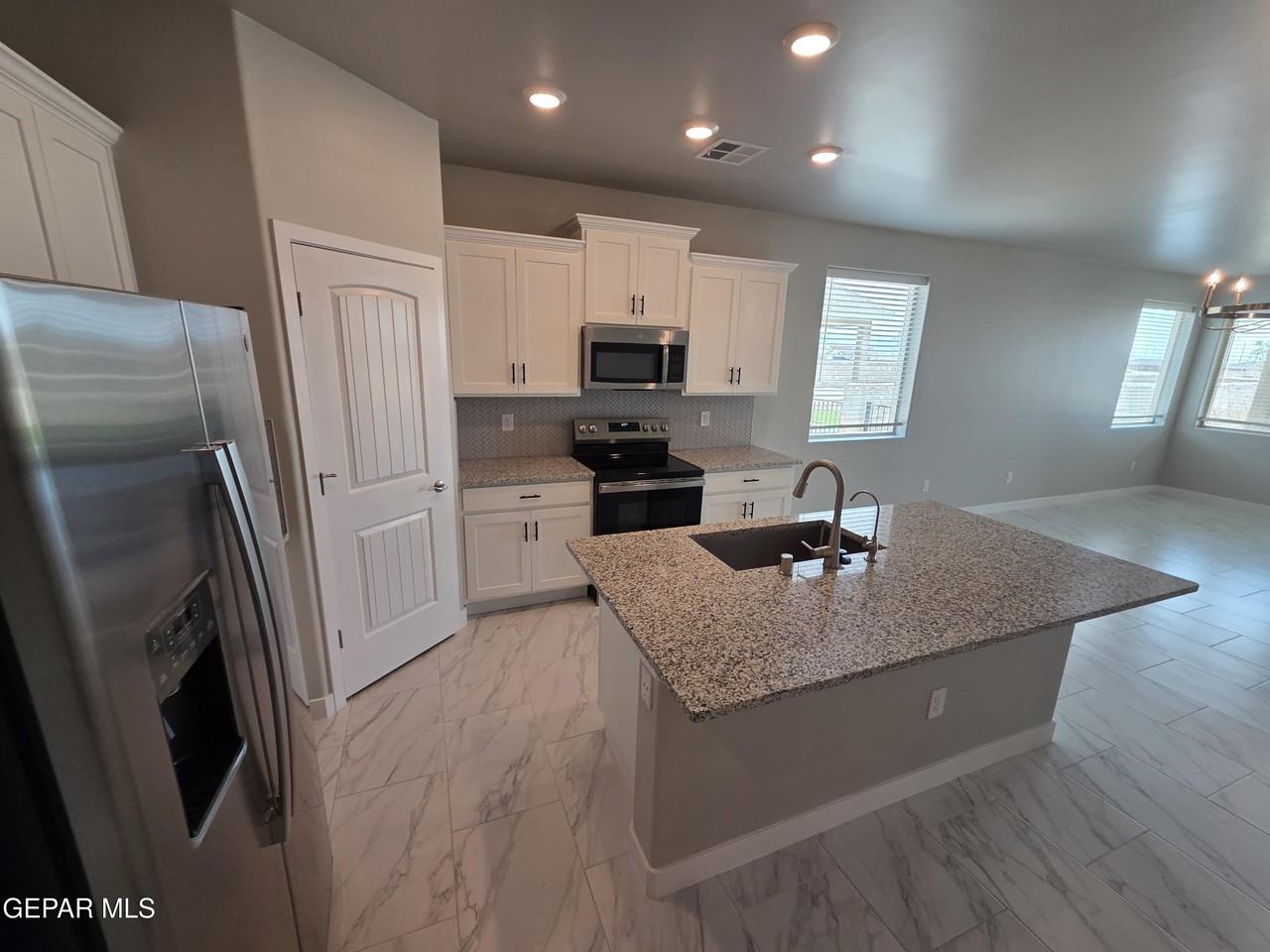 3032 San Jenaro Dr - Photo 2 of 14