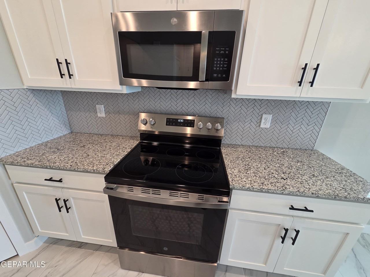 3032 San Jenaro Dr - Photo 4 of 14