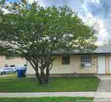 218 Bexar Dr - Photo 1 of 1
