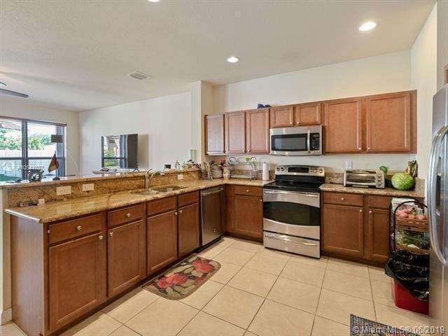 17088 Sw 90th Way - Photo 2 of 13