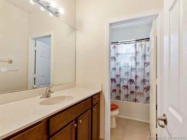 17088 Sw 90th Way - Photo 4 of 13