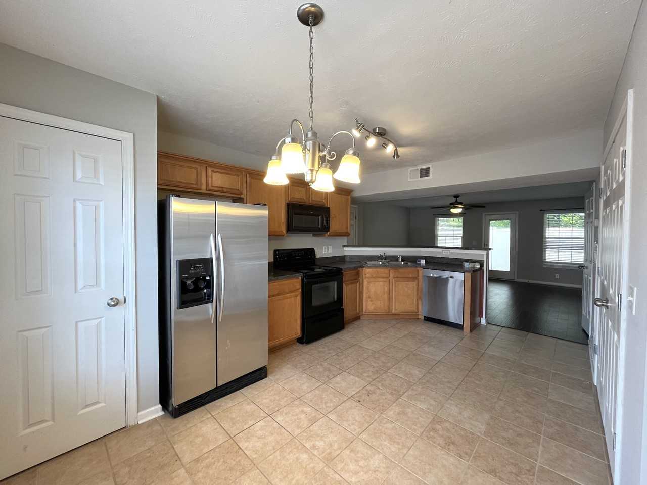 3023 London View Dr - Photo 5 of 17