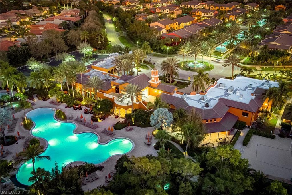 9072 Covina Dr N - Photo 3 of 48