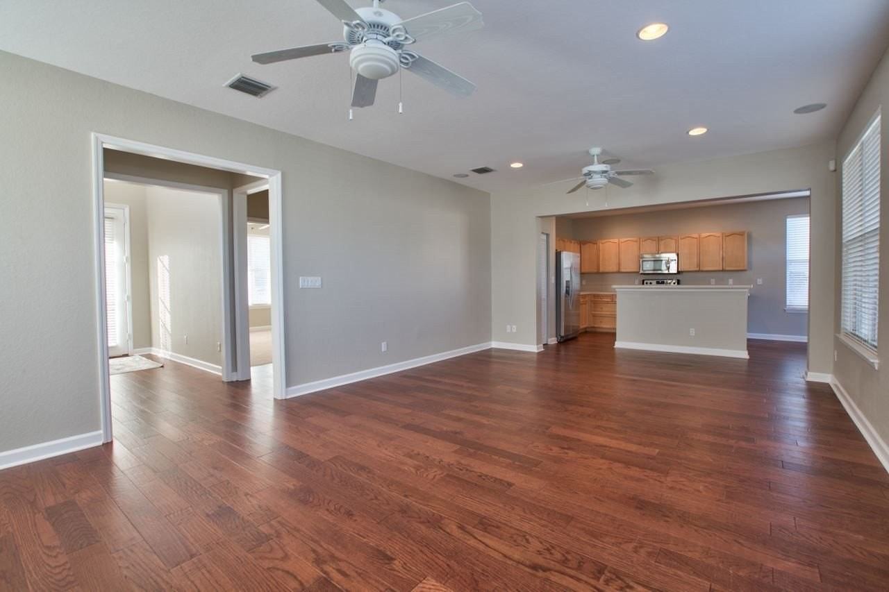 2106 Merrifield Ln - Photo 5 of 22