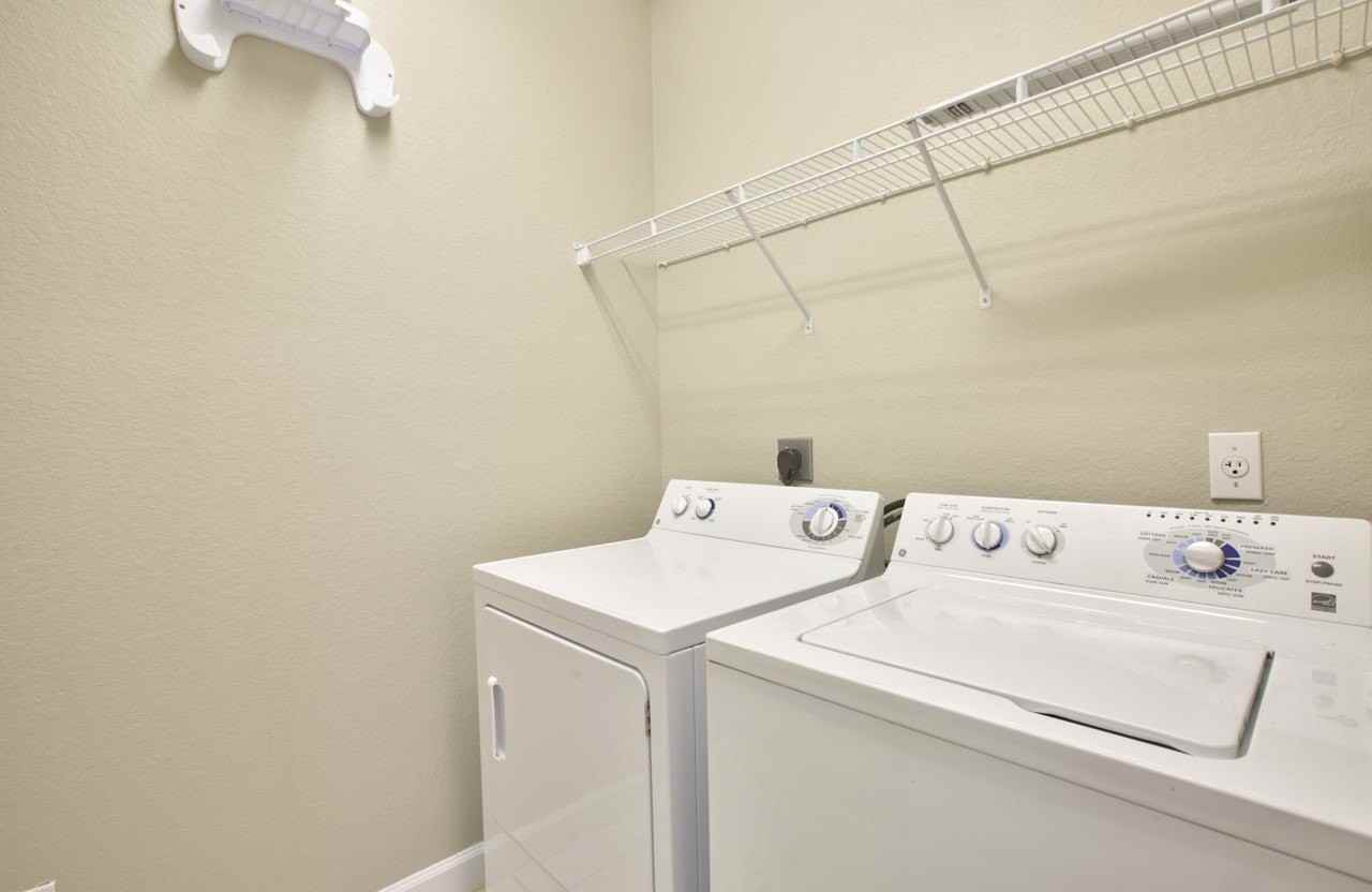 2106 Merrifield Ln - Photo 7 of 22