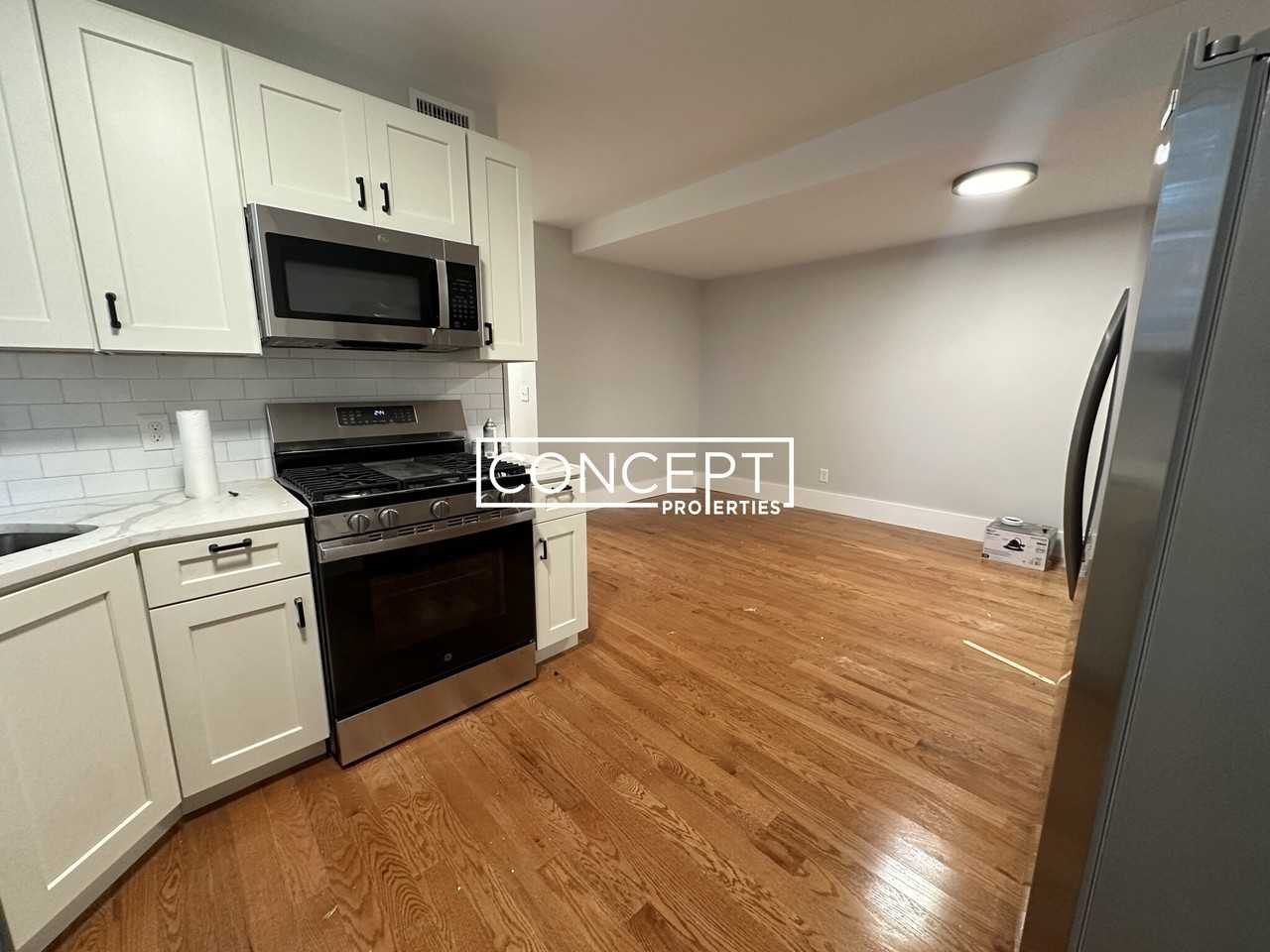 118 Marginal St #1CP - Photo 4 of 17