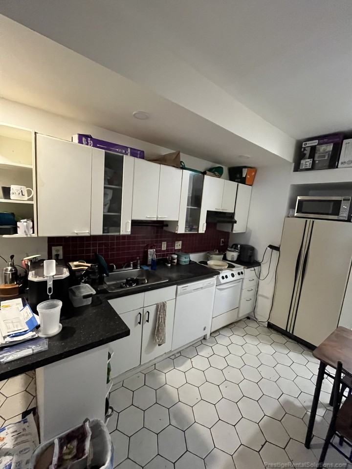 56 Park Vale Ave #9 - Photo 5 of 13