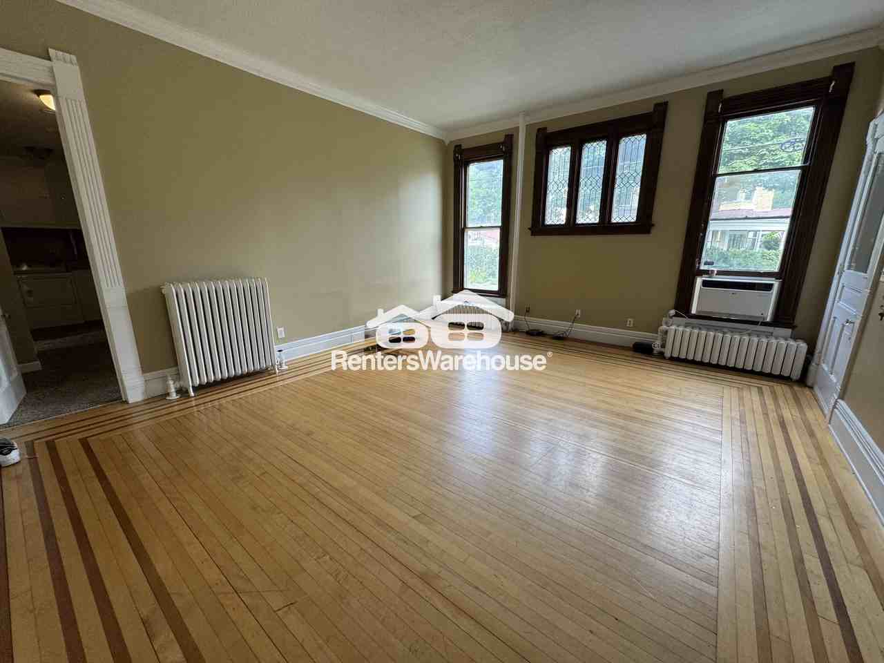 2200 Fremont Ave S - Photo 2 of 26