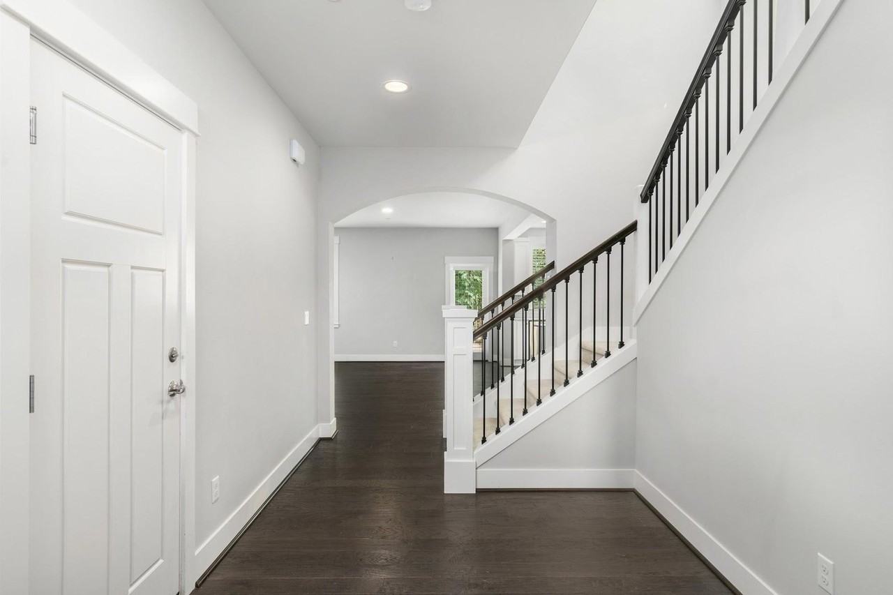 11742 163rd Pl Ne - Photo 5 of 38