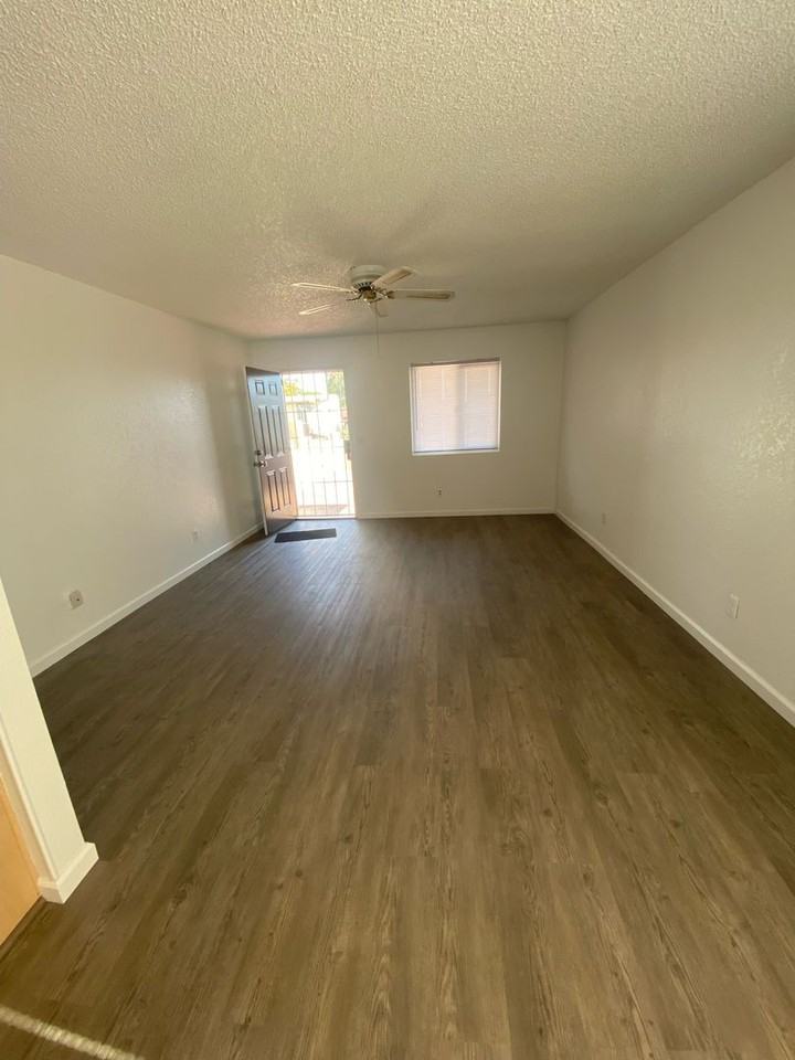 225 Camp Ln - Photo 3 of 15