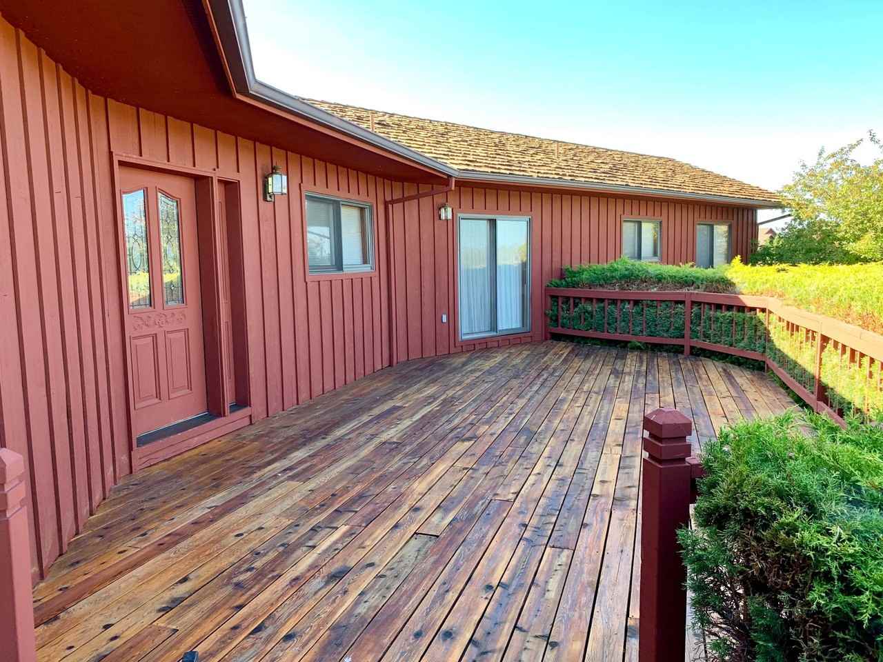 18075 Fadjur Ln - Photo 2 of 26