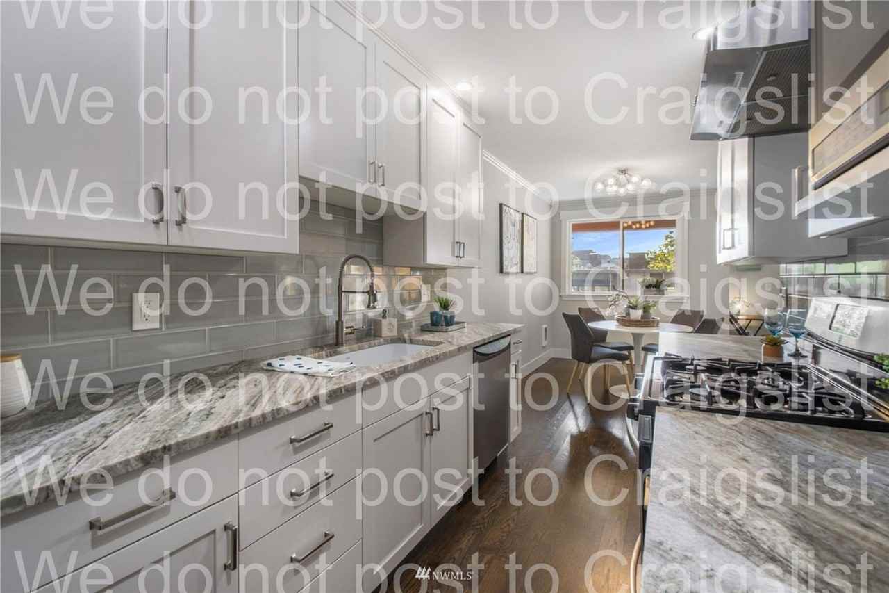 515 1st Ave W - Photo 4 of 17