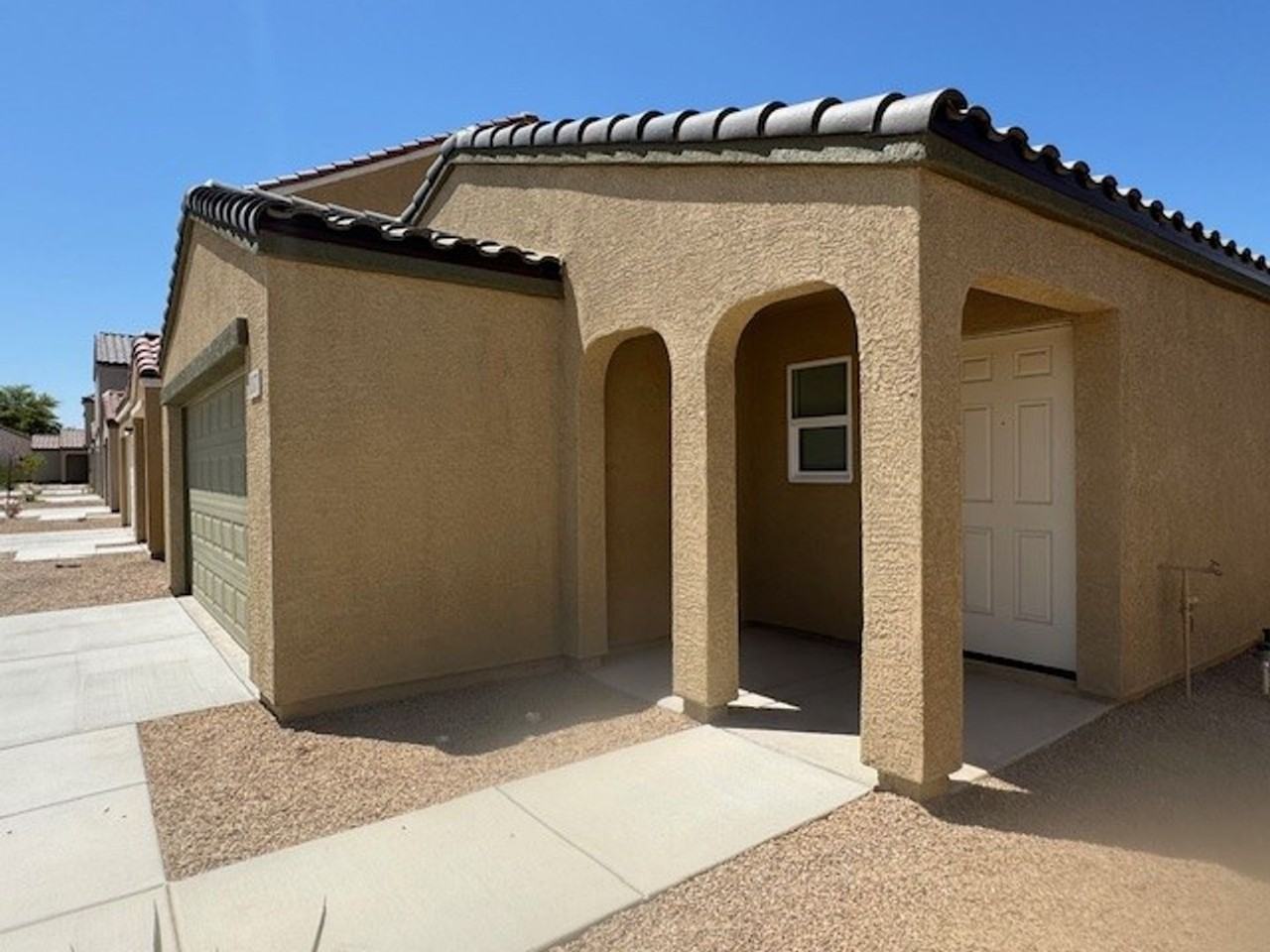 2377 Cottonwood Dr - Photo 5 of 35