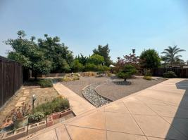 featured image of 4458 Old River St