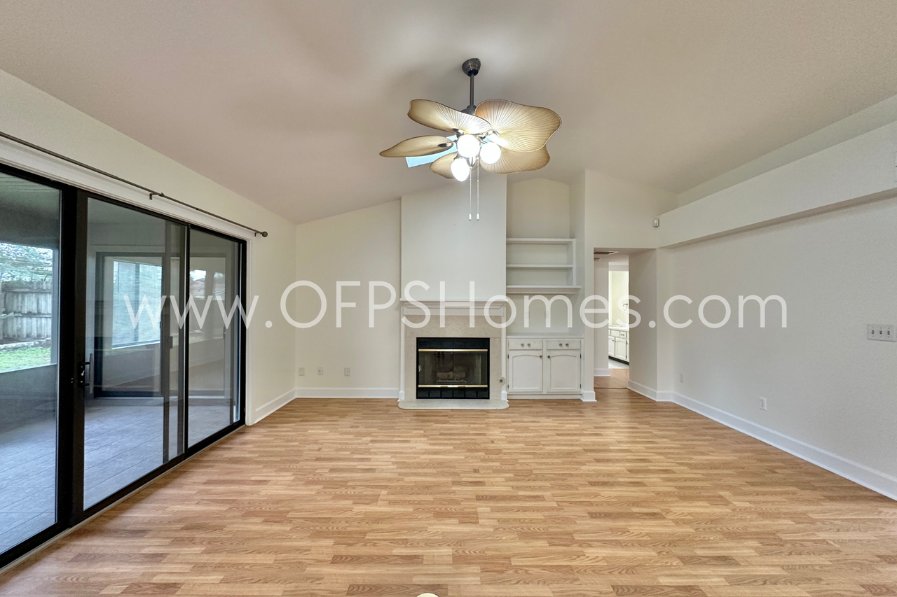 3935 Balsam Dr - Photo 5 of 25