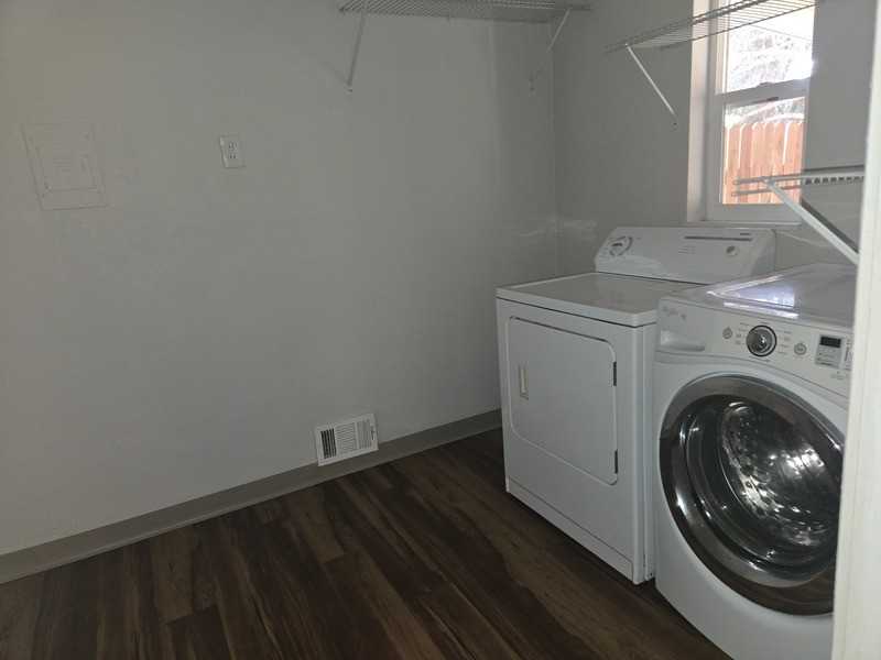 1354 S Shoshone St - Photo 2 of 13