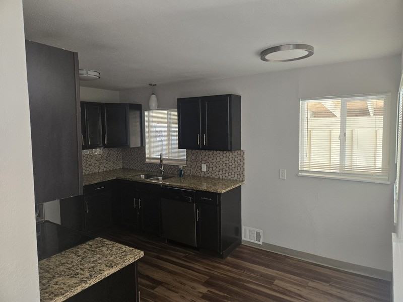 1354 S Shoshone St - Photo 3 of 13