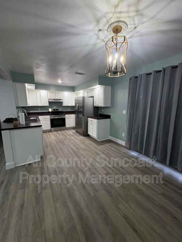 82 W Bryant Cir - Photo 3 of 9