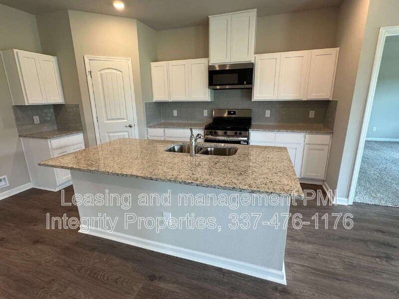 226 Oak Heights Dr - Photo 3 of 16