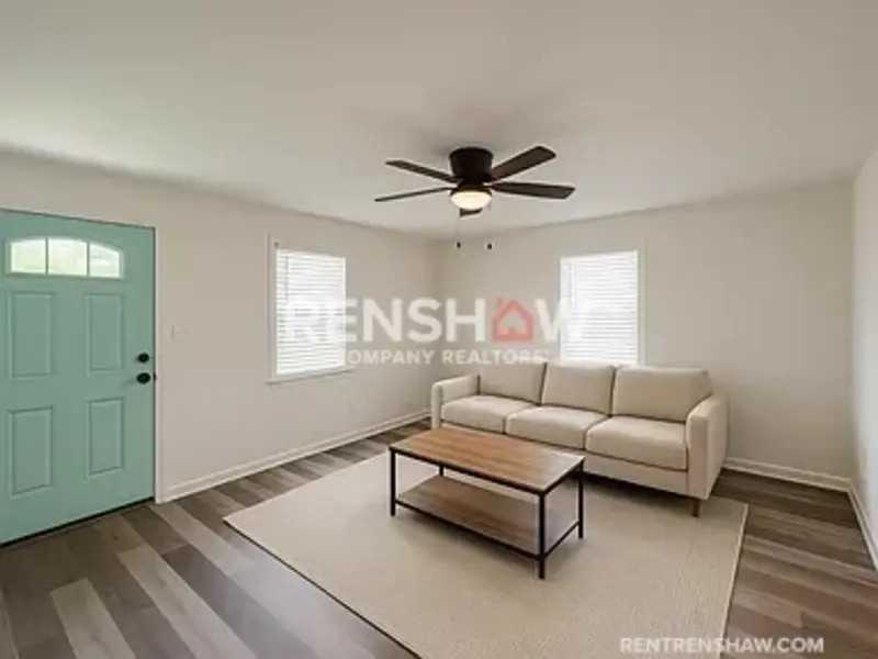 11 W Rollins Rd - Photo 3 of 11