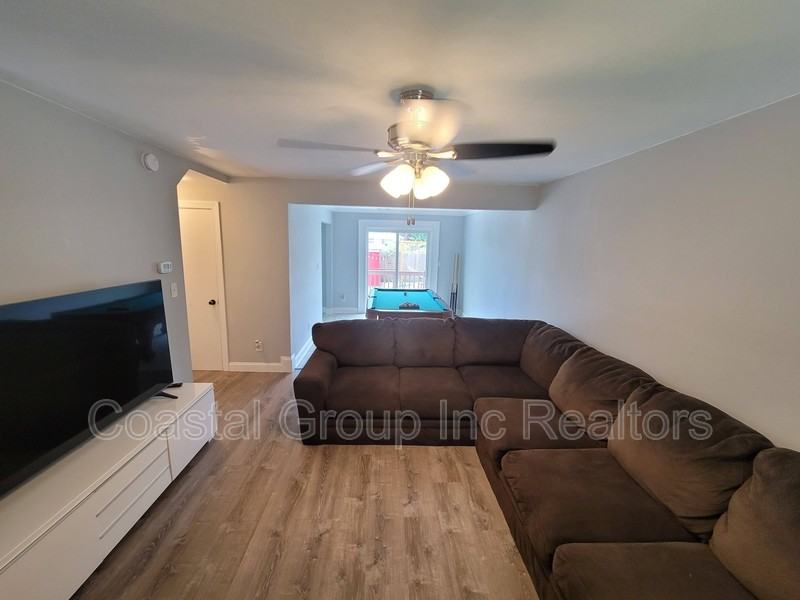 1519 Palmetto St - Photo 2 of 26