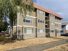 975 Nw Garfield Ave #6 - Photo 1 of 1