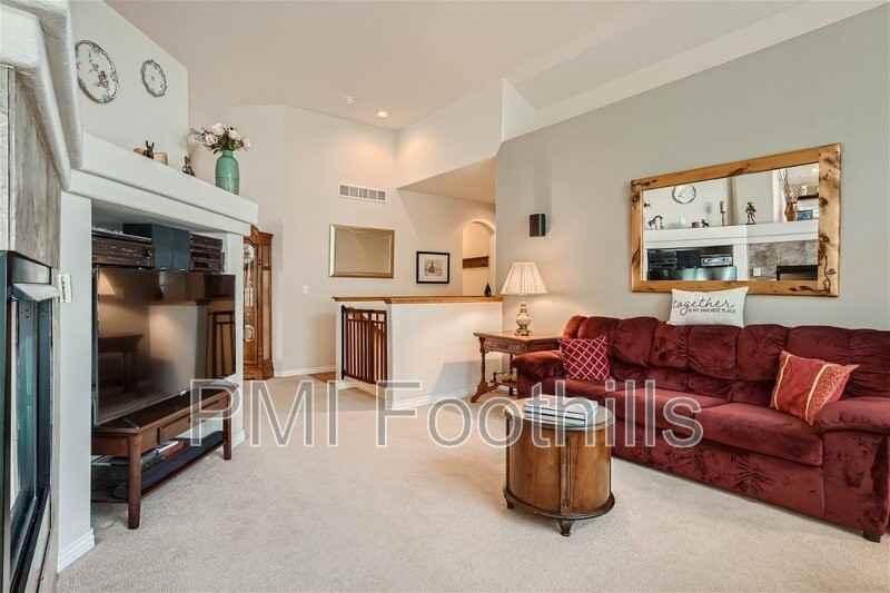1852 S Jay Ct - Photo 5 of 28
