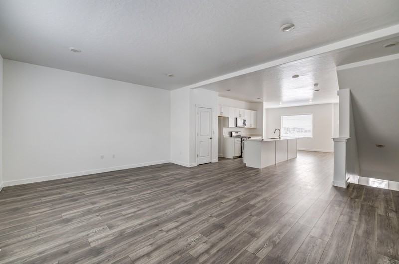 413 Southwest - Photo 7 of 24