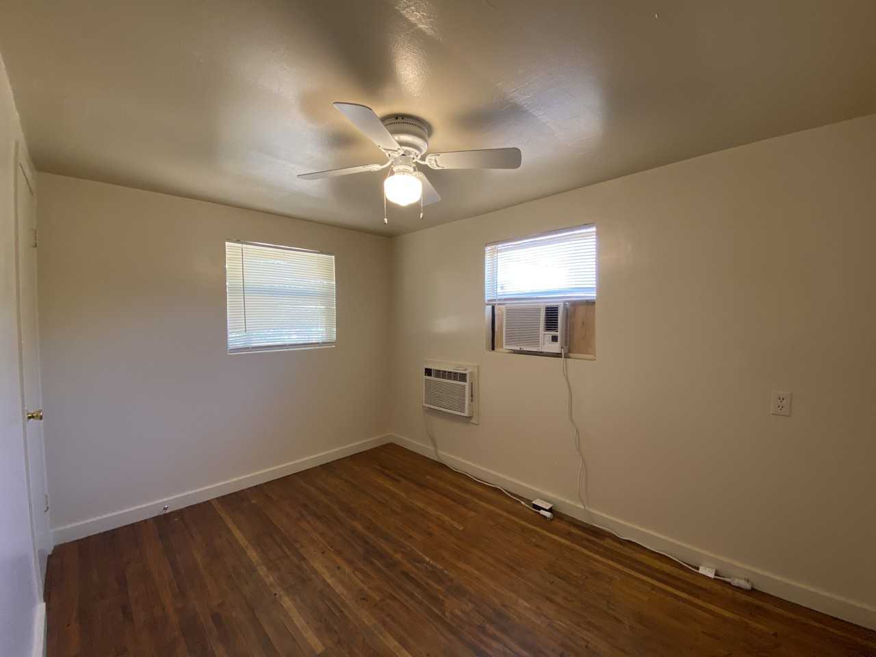 204 Campbell Ave - Photo 6 of 8