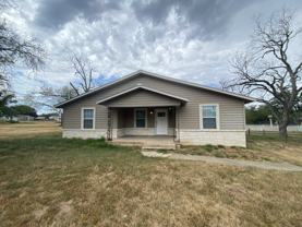 576 School Dr - Photo 1 of 1