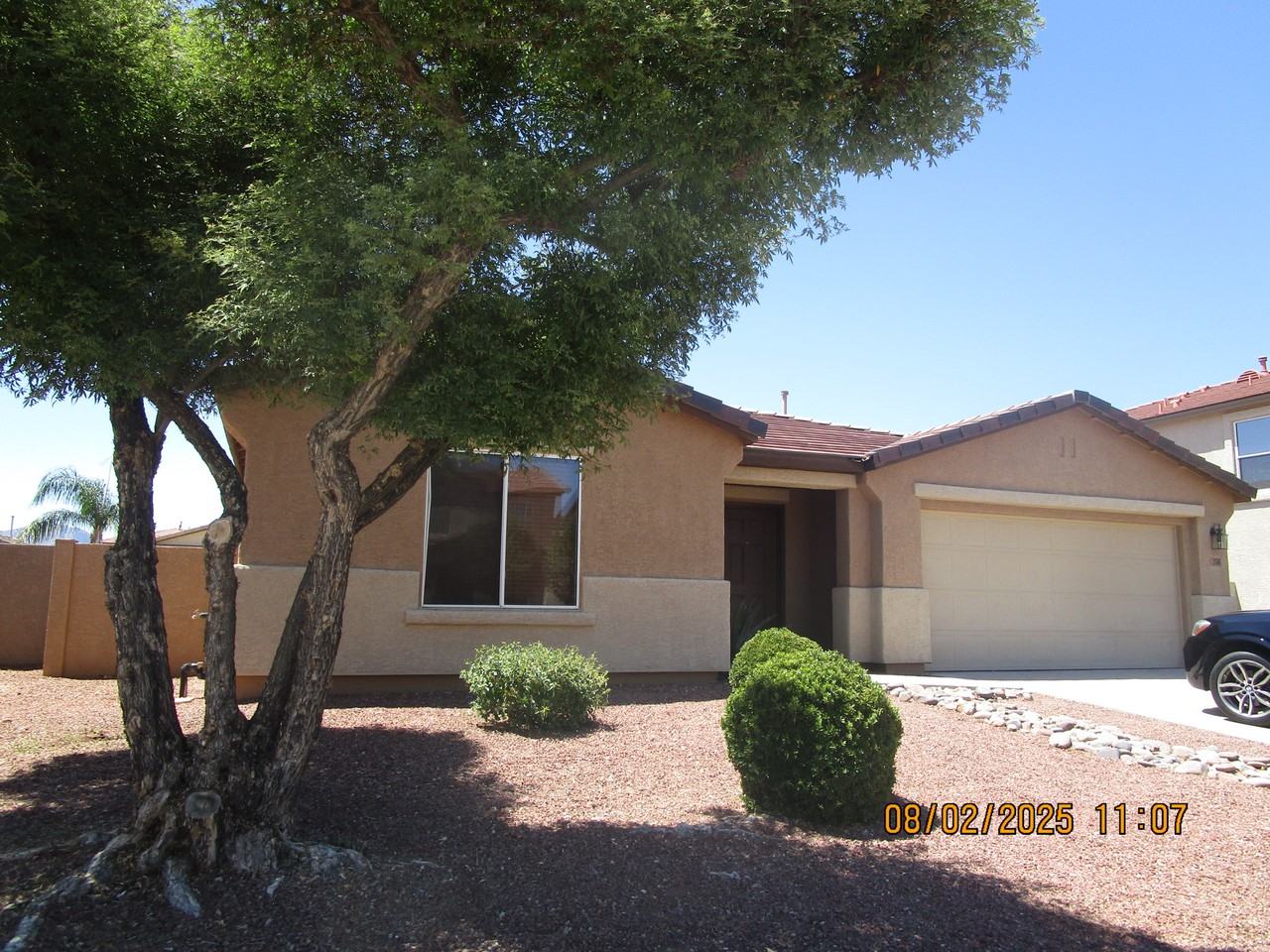 3586 E Secretariat Rd - Photo 2 of 40