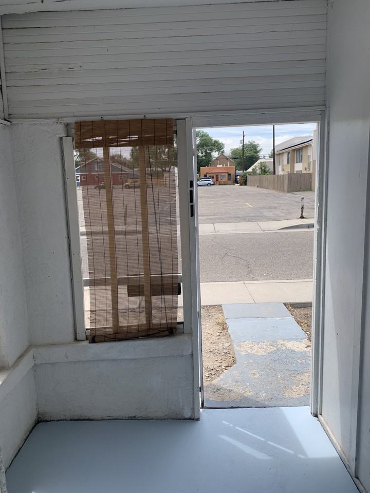 710-712 8Th St Nw - Photo 2 of 19