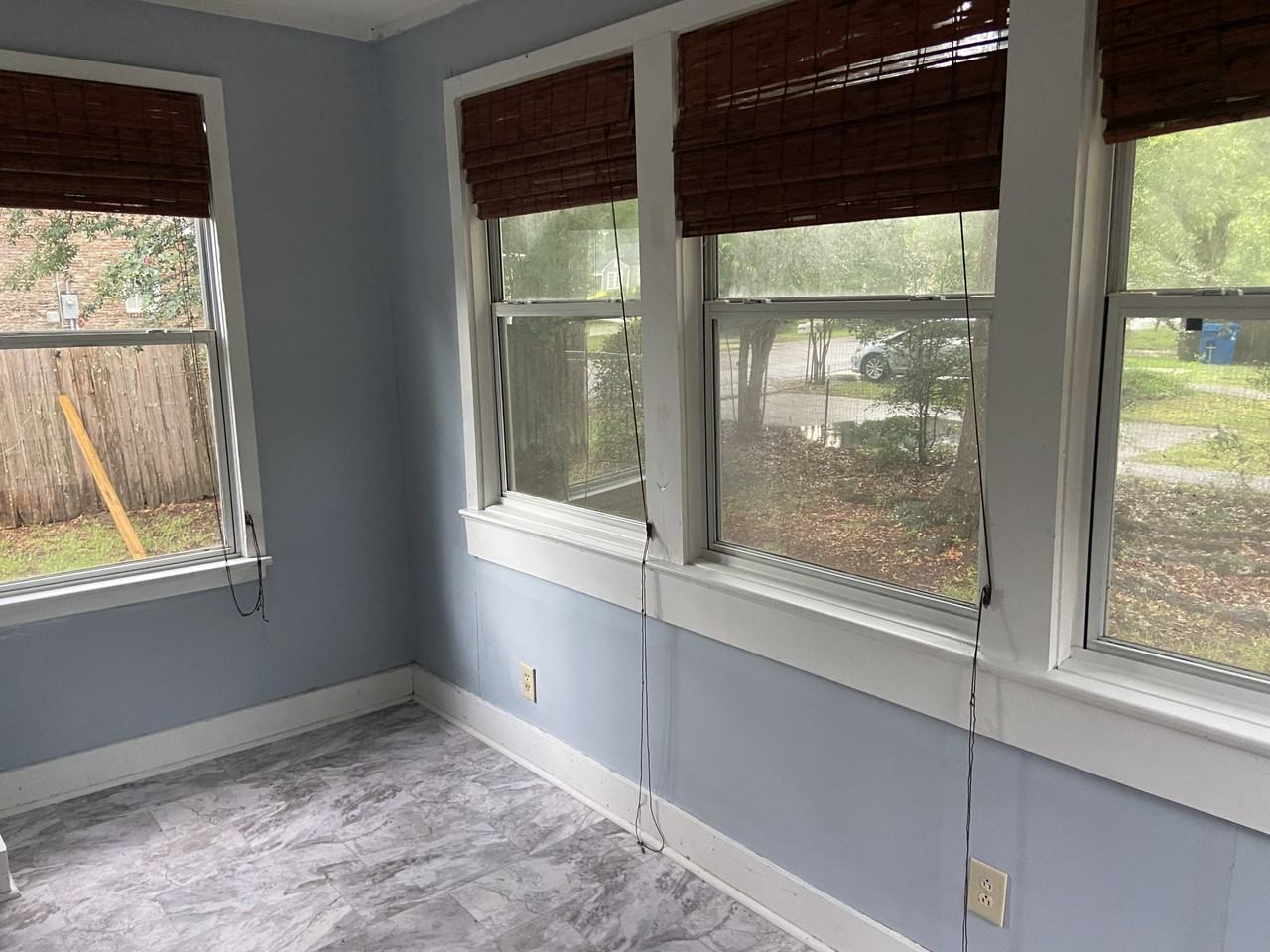 1915 Mamie St - Photo 3 of 16