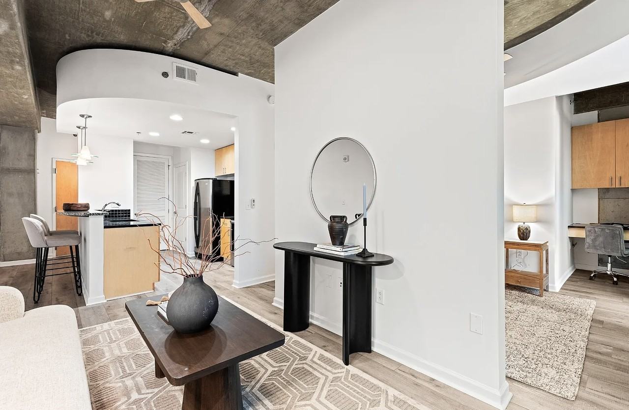 415 Church St #1009 - Photo 3 of 10