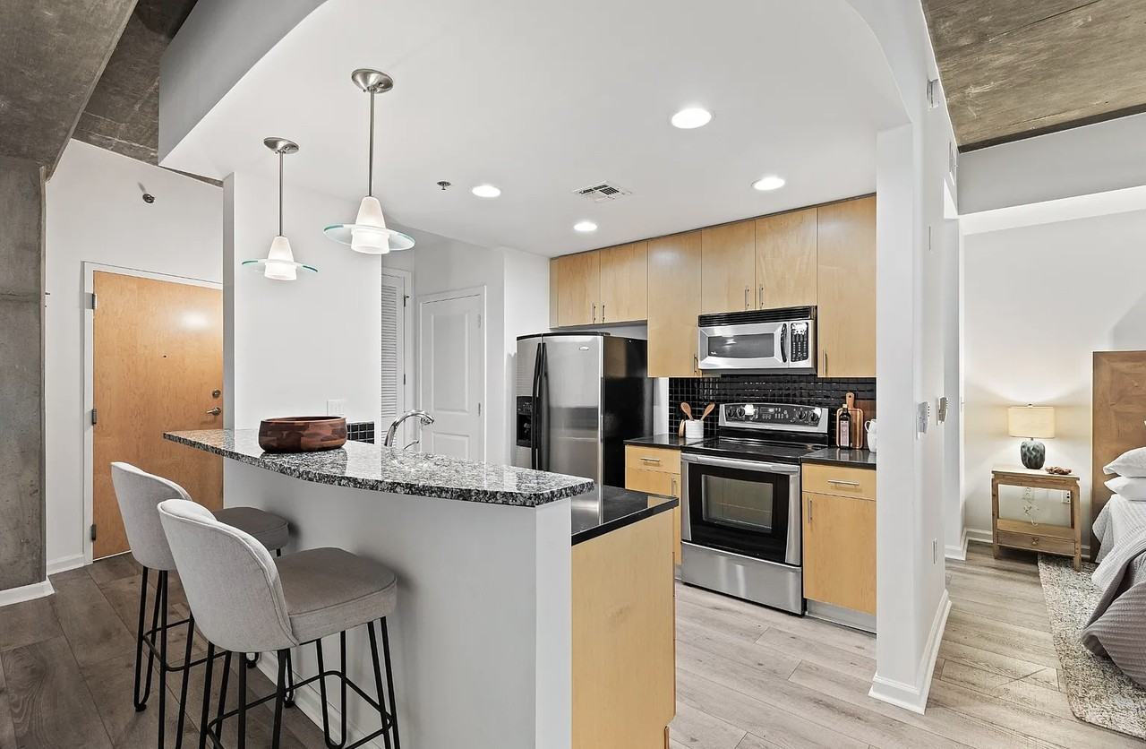 415 Church St #1009 - Photo 6 of 10