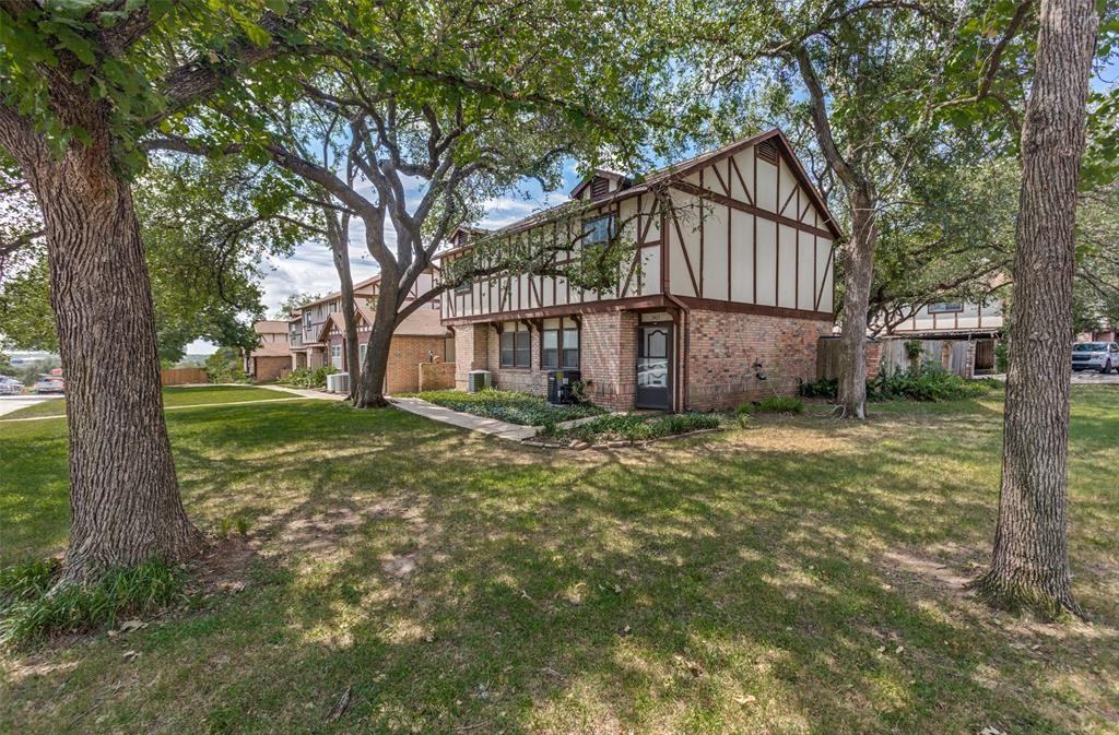 3459 Greystone Dr - Photo 2 of 20